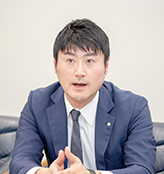 吉田 努 氏